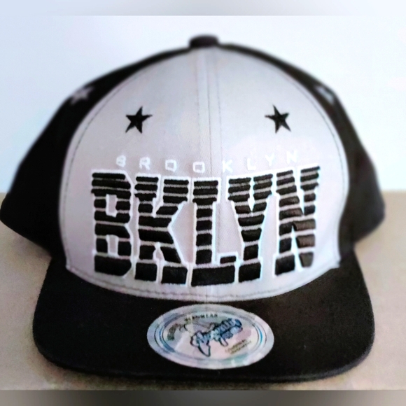 Tamere Sheoth Consignment Boutique Other - Black Brooklyn Collectors Edition Hat